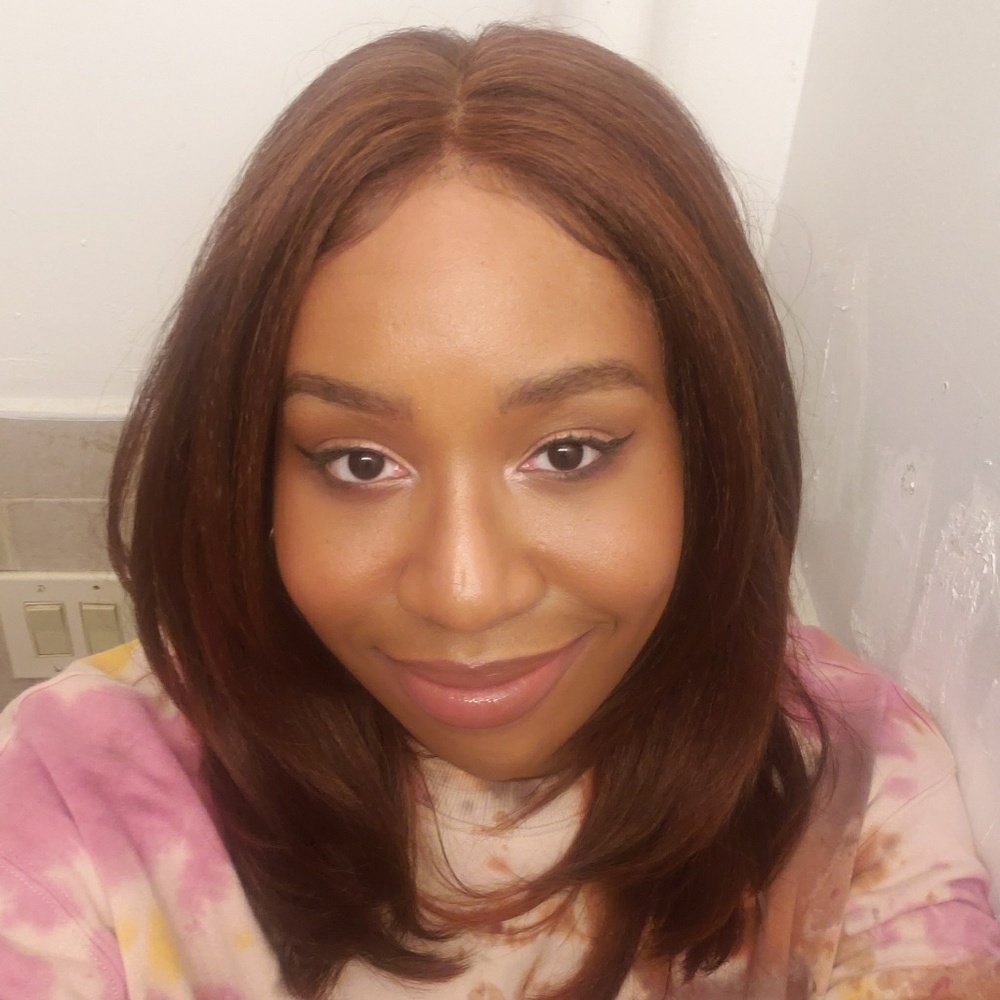 Meet your Posher, Shakira